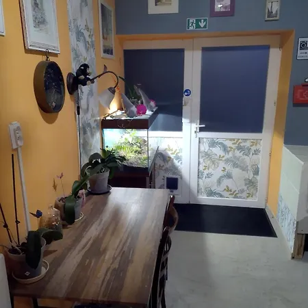 Le Paradis Cache Campsite