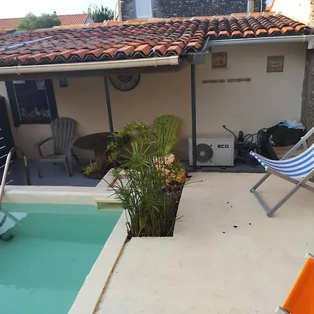 Le Paradis Cache Campsite Chervettes