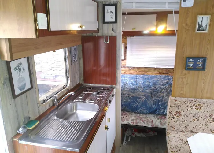 Le Paradis Cache Campsite Chervettes