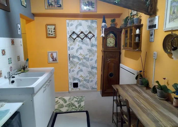 Le Paradis Cache Campsite Chervettes